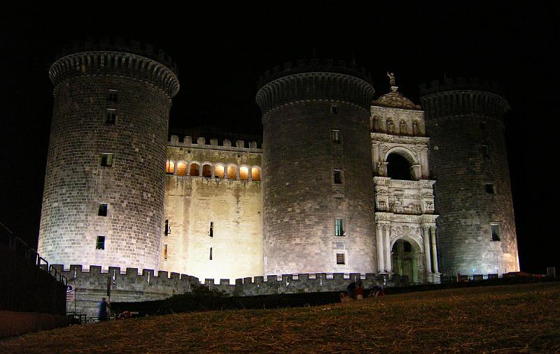 035 - Castel Nuovo o Maschio Angioino